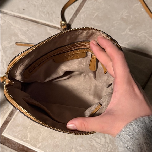 Michael Kors Mustard Crossbody Bag - Picture 3 of 4